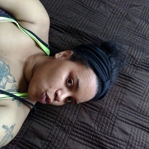 Meet your Posher, Mia